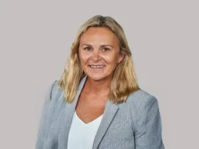 Minister Sabine Winton